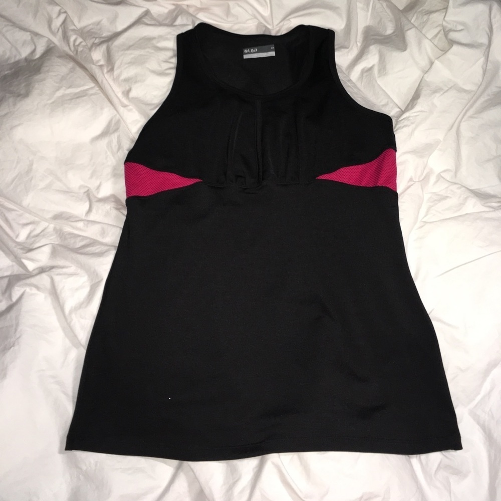 ✨Lija tank✨